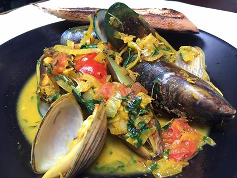 mussels clams boulcott street bistro dish lunch